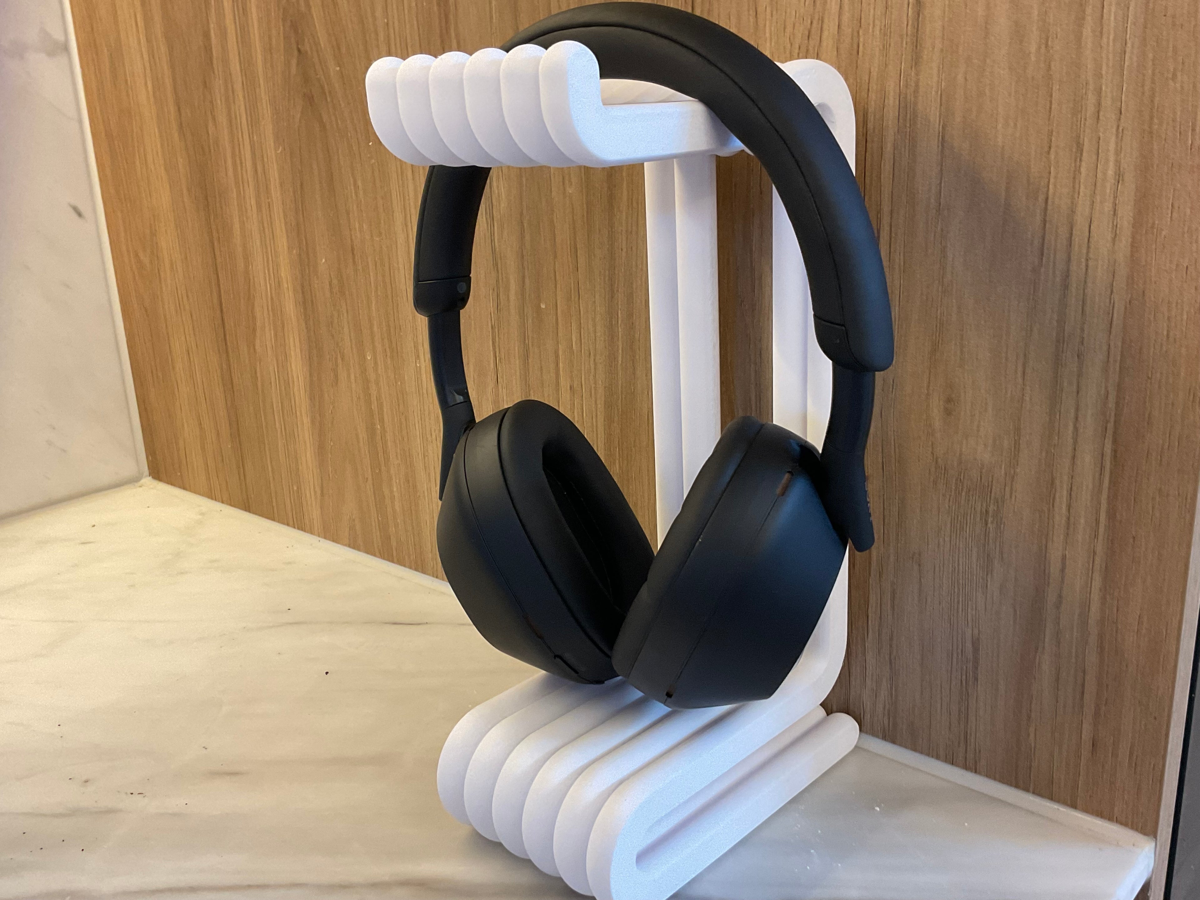 Headphone holder